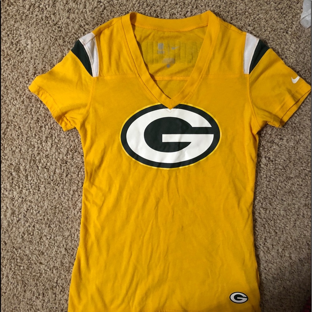 GREENBAY PACKER WOMENS CUT T-SHIRT